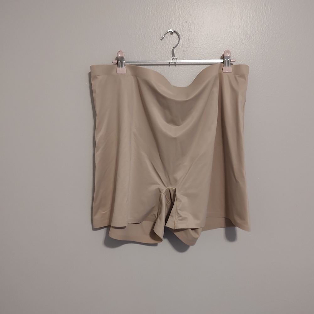 NWOT Body Hush Women's 365 Everyday Control Slimmie Boyshort 3X Nude